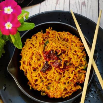 TH² Special Tadka Maggi