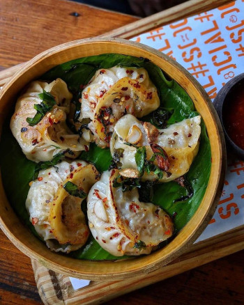 TH² Special Butter Garlic Momo